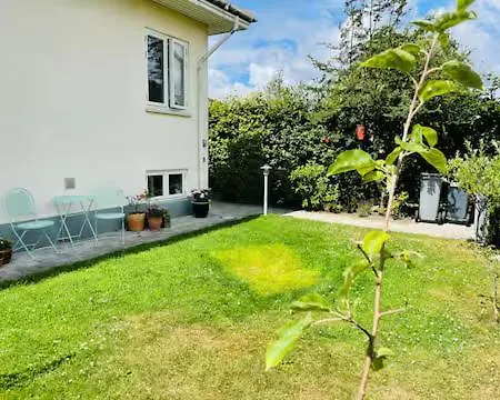 Vidunderlig I Kvarter Taet Pa Centrum Βίλα *
